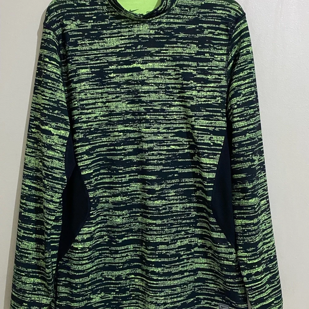 Nike Men Pro Combat Fitted Neon Green and‎ Black Dri-FIT Training Top Size L